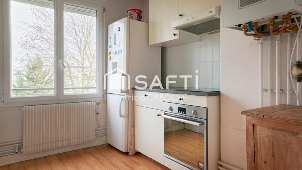 Proche du centre T3 rénové, plein Sud, au calme