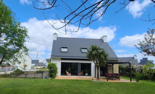 Belle Maison moderne et familiale à MELLAC avec 5 Chambres