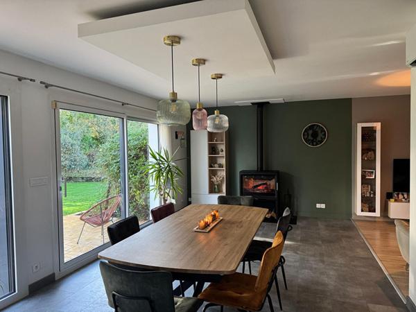 Belle Maison moderne et familiale à MELLAC avec 5 Chambres