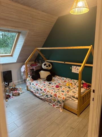 Belle Maison moderne et familiale à MELLAC avec 5 Chambres