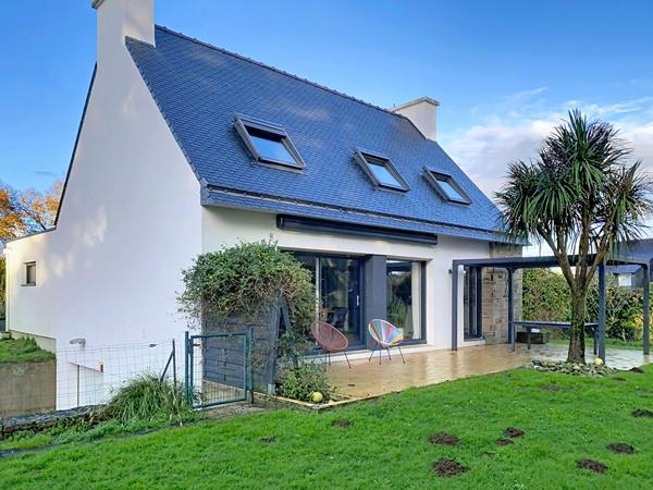 Belle Maison moderne et familiale à MELLAC avec 5 Chambres