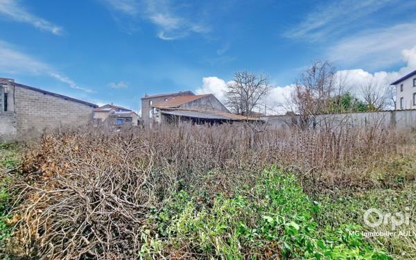 Terrain à vendre    Lussat