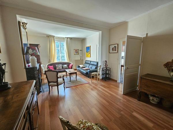 Maison à SAUMUR, 49400 - 7 pièces 165m²