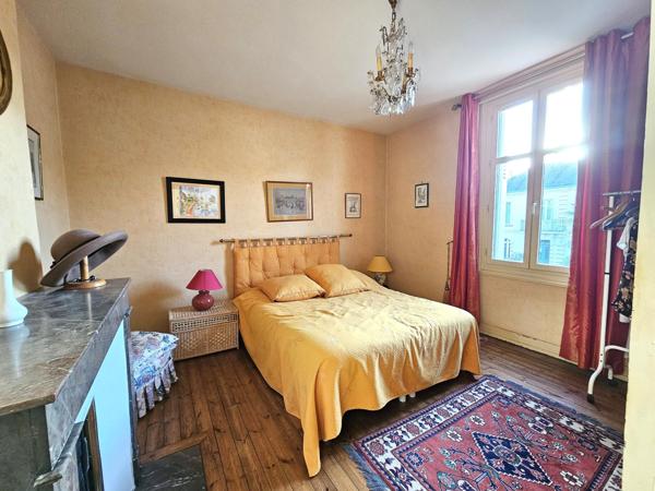 Maison à SAUMUR, 49400 - 7 pièces 165m²