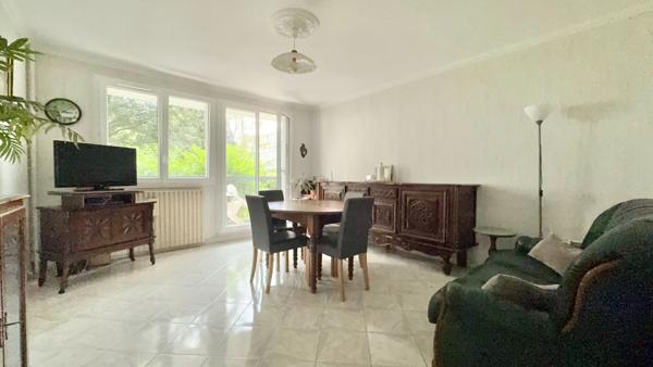 Appartement Corbeil Essonnes 3 pièce(s) 63.41 m2