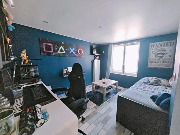Maison de ville 5 pièces, 132.8m² avec terrasse, dépendance & espace Spa et Balnéo