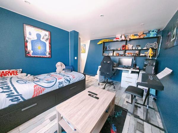 Maison de ville 5 pièces, 132.8m² avec terrasse, dépendance & espace Spa et Balnéo