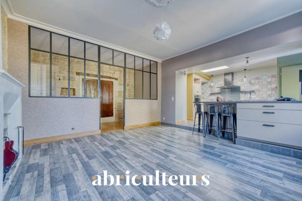 Maison de caractère 242 m² Saintes