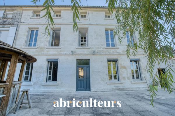 Maison de caractère 242 m² Saintes