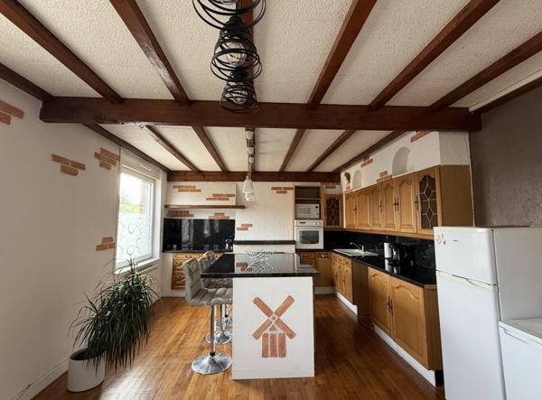 Immeuble 8 pièces - 250 m²