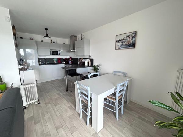 APPARTEMENT T2 RESIDENCE RECENTE + STATIONNEMENT