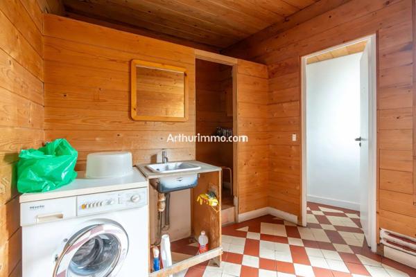 Vente                                                      Maison
                        
                     12 pièces                      320 m2                     à Sucy-en-Brie