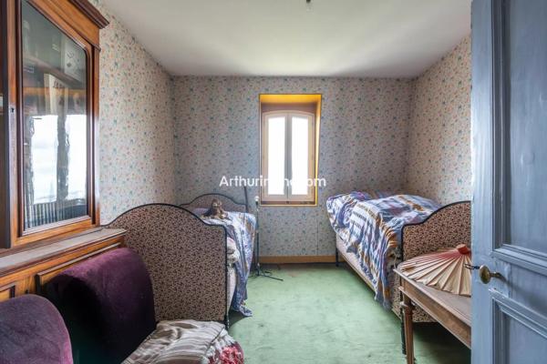 Vente                                                      Maison
                        
                     12 pièces                      320 m2                     à Sucy-en-Brie