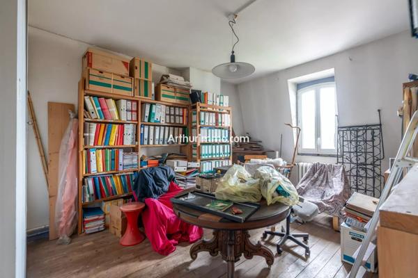 Vente                                                      Maison
                        
                     12 pièces                      320 m2                     à Sucy-en-Brie