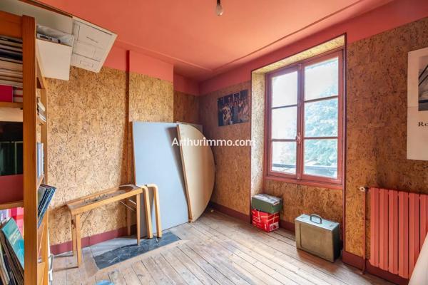 Vente                                                      Maison
                        
                     12 pièces                      320 m2                     à Sucy-en-Brie