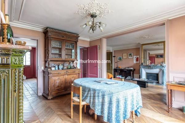 Vente                                                      Maison
                        
                     12 pièces                      320 m2                     à Sucy-en-Brie