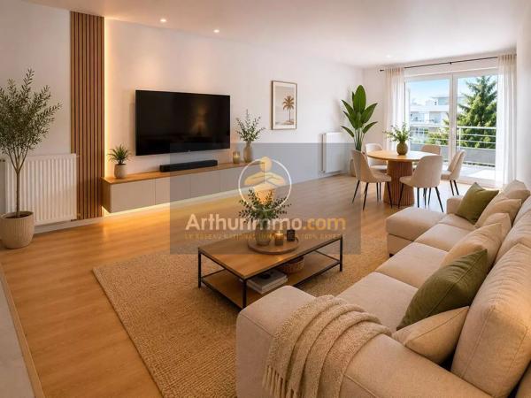 Vente                                                      Appartement
                        
                     3 pièces                                         à Chelles