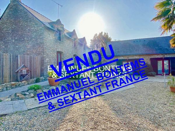 Maison de caractère avec piscine à 1km des plages.