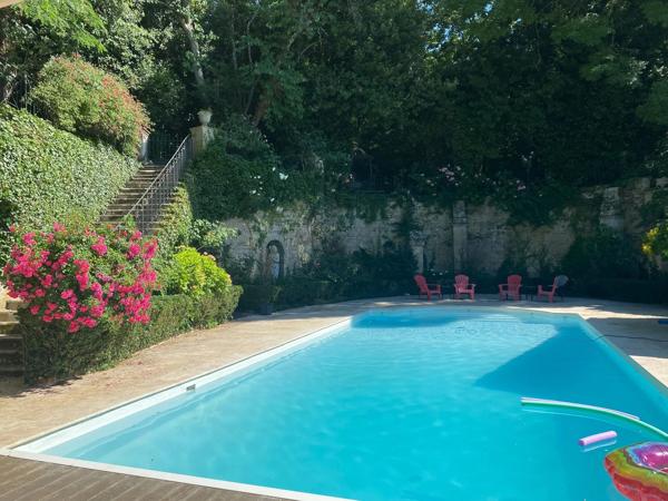 Manoir du 18ème siècle avec piscine et maison d'amis