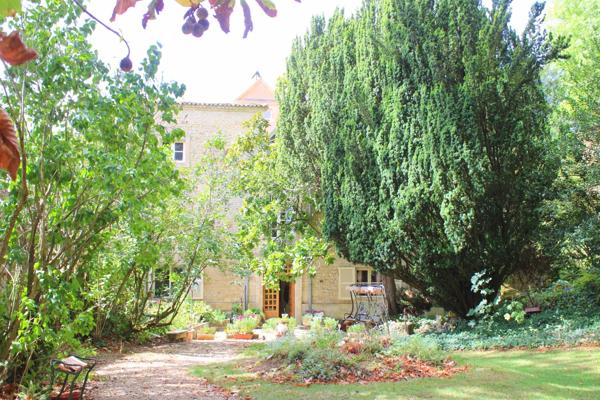 Manoir du 18ème siècle avec piscine et maison d'amis