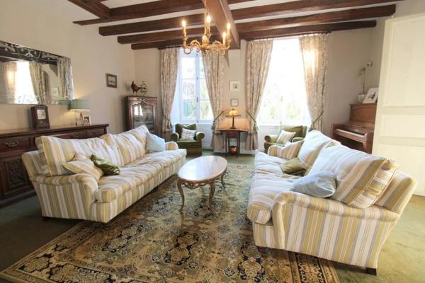 Manoir du 18ème siècle avec piscine et maison d'amis