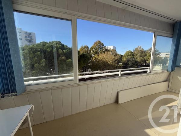 Appartement F3 à vendre  3 pièces - 61,52 m 2   ROYAN  - 17