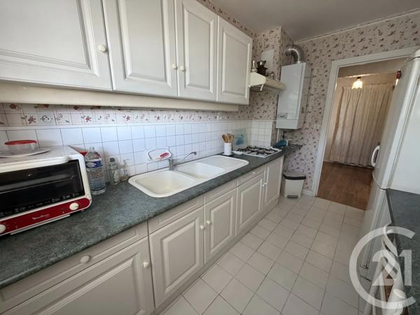 Appartement F3 à vendre  3 pièces - 61,52 m 2   ROYAN  - 17