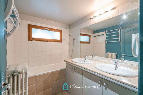 MAISON DE VILLE CHARME