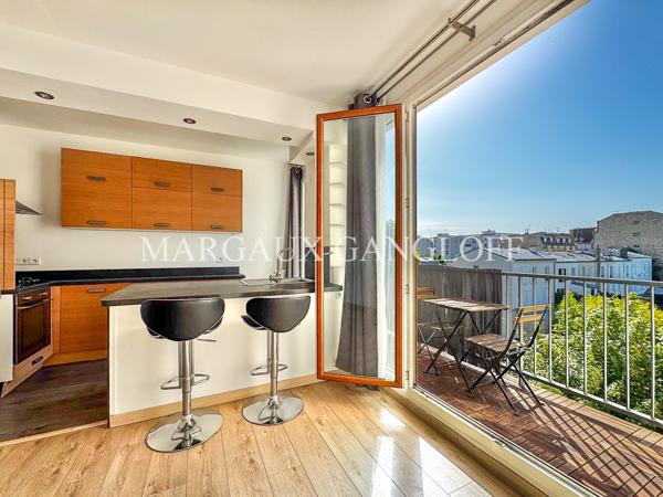 Appartement
         2 pièces
        - 45 m² Exclusivité 329 000 € *