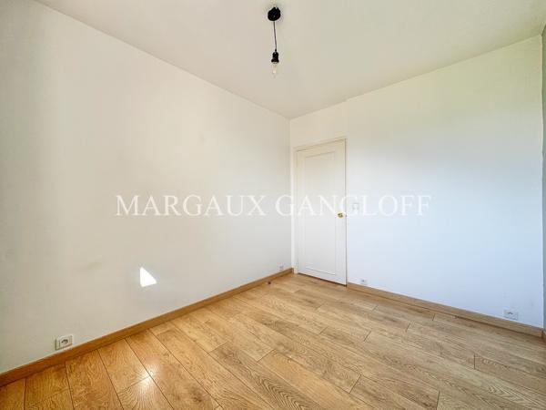 Appartement
         2 pièces
        - 45 m² Exclusivité 329 000 € *