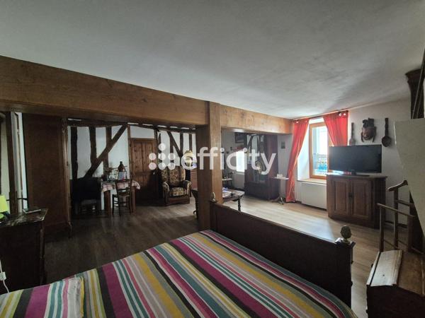Maison
         7 pièces
        - 148 m² 189 000 € *