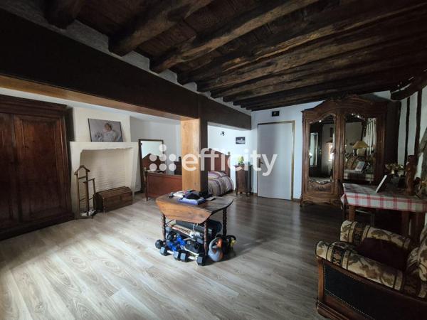 Maison
         7 pièces
        - 148 m² 189 000 € *