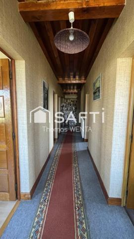 Maison de 13 pièces de 251 m² à Vollore-Ville.