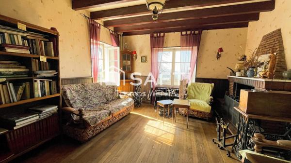 Maison de 13 pièces de 251 m² à Vollore-Ville.