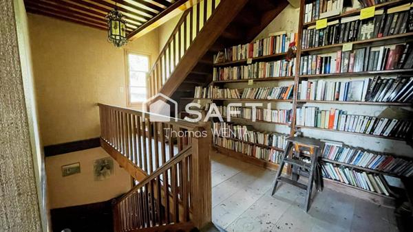 Maison de 13 pièces de 251 m² à Vollore-Ville.