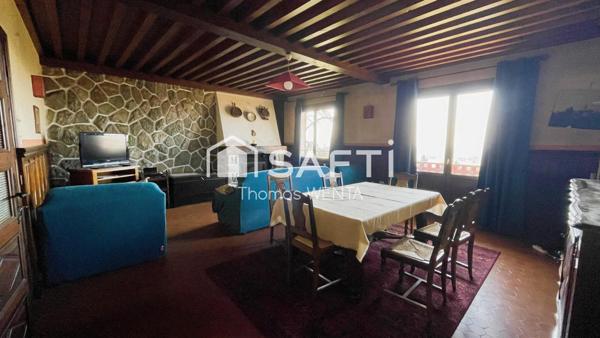 Maison de 13 pièces de 251 m² à Vollore-Ville.