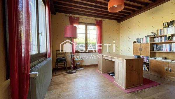 Maison de 13 pièces de 251 m² à Vollore-Ville.