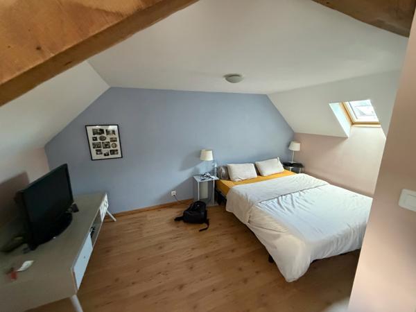 MAISON de 123 m² habitables + dépendances