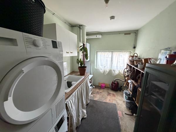 MAISON de 123 m² habitables + dépendances