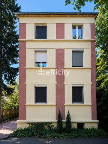 Immeuble
         11 pièces
        - 300 m² 1 200 000 € *