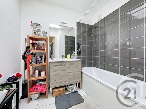 Appartement F3 à vendre  3 pièces - 62,32 m2 DEVILLE LES ROUEN - 76