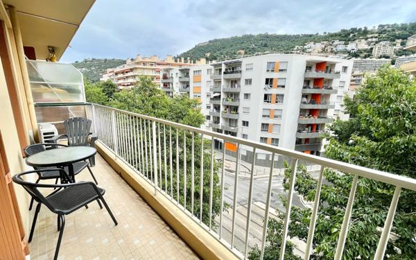 Appartement à louer    3 pièces • 52,59 m2 Nice
