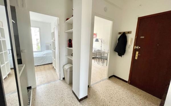 Appartement à louer    3 pièces • 52,59 m2 Nice