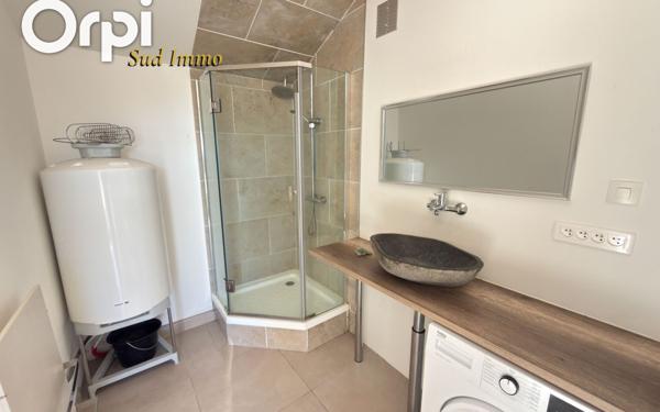 Appartement à vendre    3 pièces •  Saint-Jean-le-Centenier