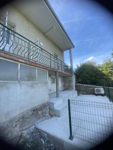Maison Yssingeaux T4 refaite à neuve + garage et terrain