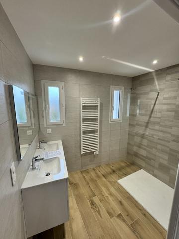 Maison Yssingeaux T4 refaite à neuve + garage et terrain
