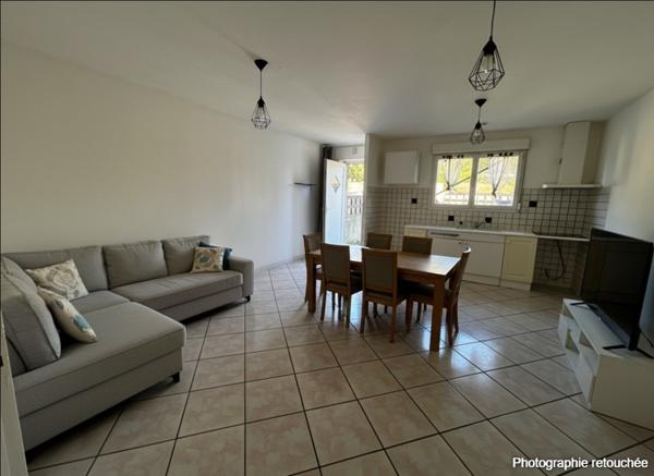 Immeuble à vendre |  Lasbordes |  215 m²