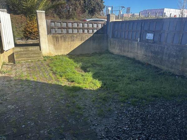 Immeuble à vendre |  Lasbordes |  215 m²