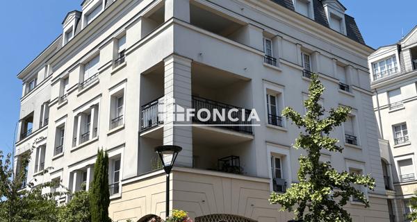 Location Appartement 2 pièces 45 m² - Le Plessis-robinson 92350