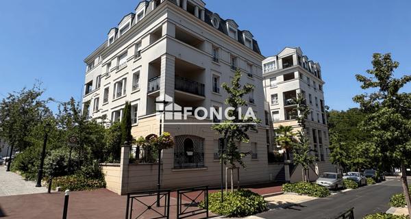 Location Appartement 2 pièces 45 m² - Le Plessis-robinson 92350